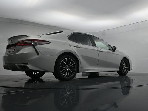 Used 2023 Toyota Camry SE FWD image 37