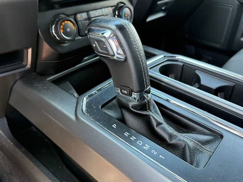 Used 2017 Ford F150 XLT w/ Equipment Group 302A Luxury AWD/4WD image 23