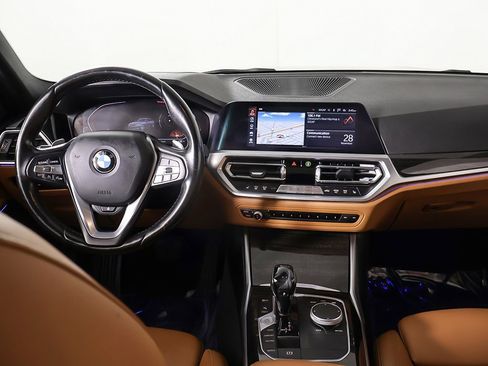 Used 2021 BMW 330i xDrive Sedan w/ Premium Package image 31