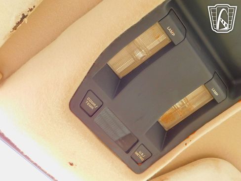 Used 1989 Jeep Grand Wagoneer AWD/4WD image 16