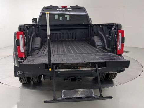 Certified 2024 Ford F450 Platinum w/ FX4 Off-Road Package AWD/4WD image 8