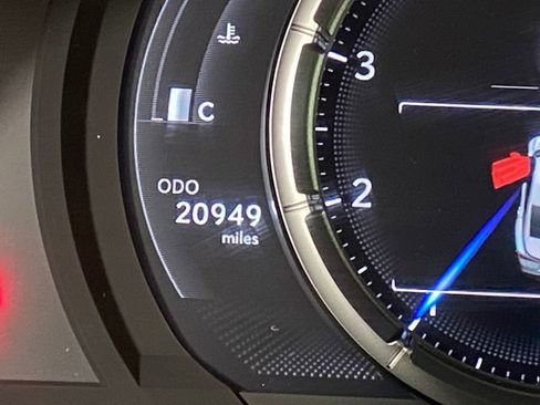 Used 2023 Lexus IS 350 F Sport image 18