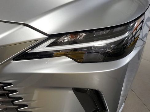 Used 2023 Lexus RX 350 Premium w/ Accessory Package AWD/4WD image 31