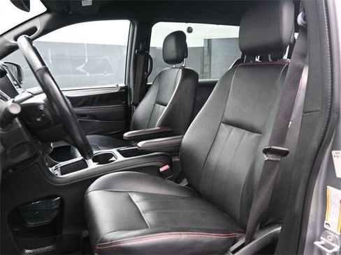 Used 2019 Dodge Grand Caravan GT image 10