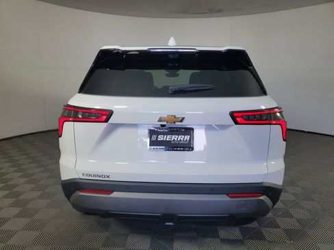New 2026 Chevrolet Equinox LT FWD image 5