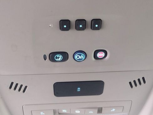 Used 2014 Chevrolet Volt Premium w/ Premium Trim Package image 27