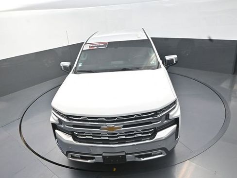Used 2021 Chevrolet Silverado 1500 LTZ w/ Z71 Off-Road Package AWD/4WD image 12