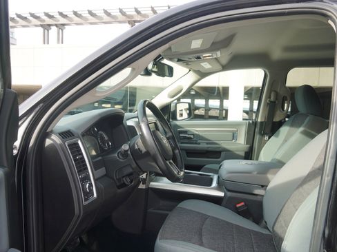 Used 2019 RAM 1500 Big Horn image 13