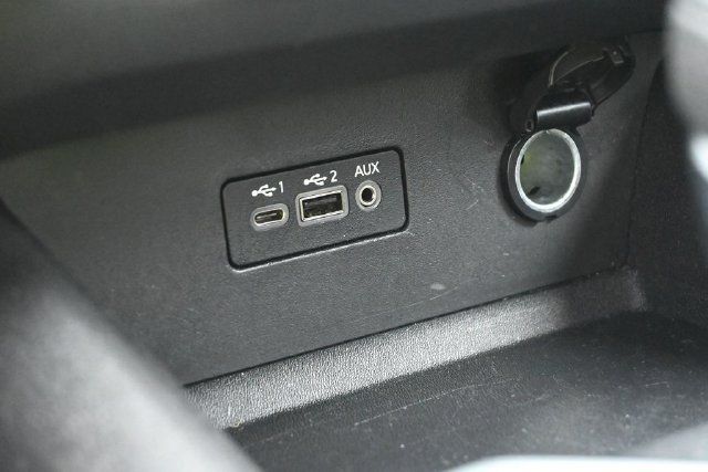 Used 2025 Nissan Altima 2.5 SV FWD image 32