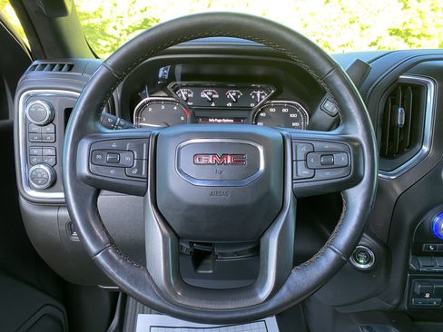 Used 2022 GMC Sierra 2500 AT4 w/ Gooseneck/5TH Wheel Package image 20