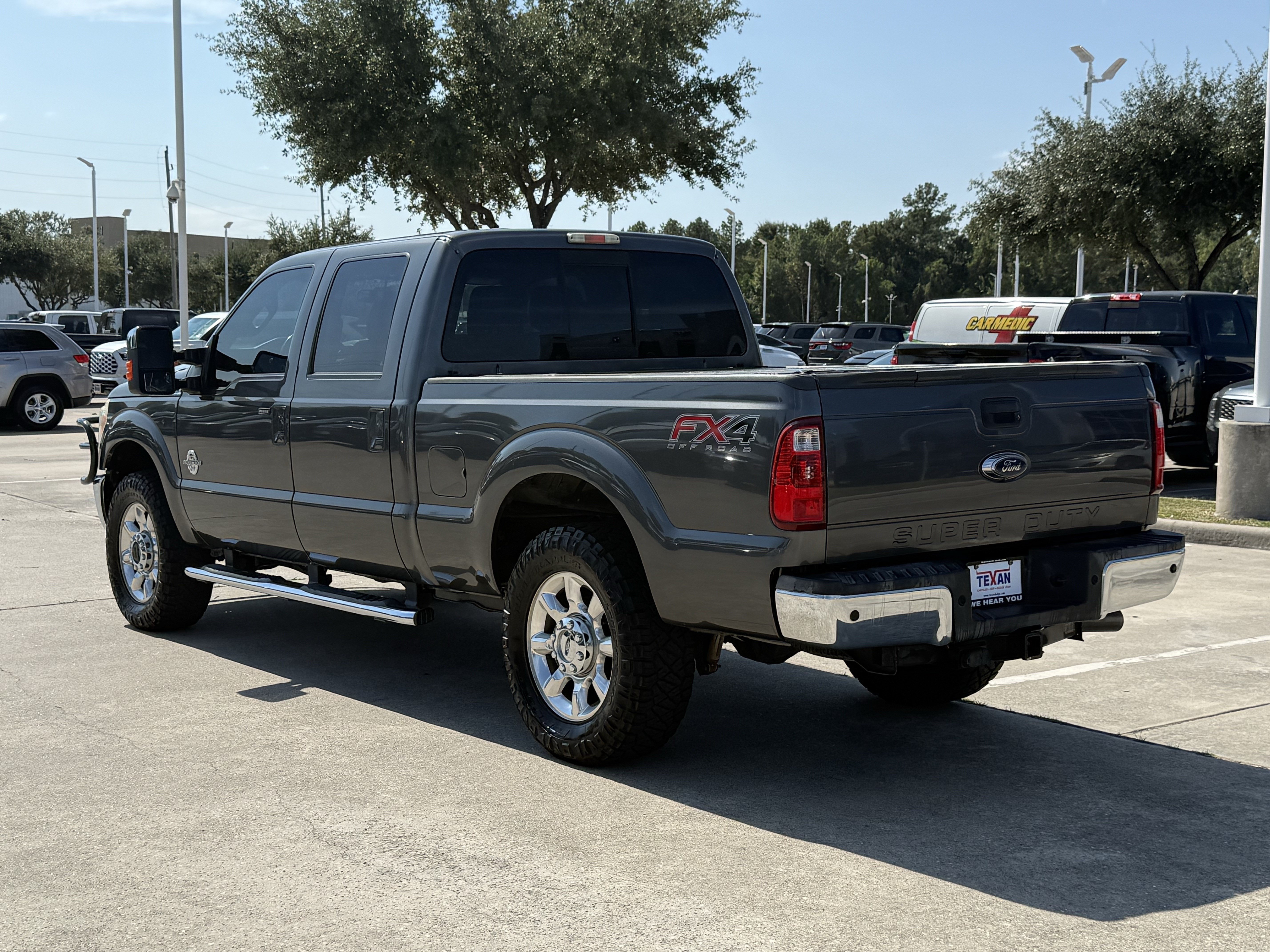 Used 2015 Ford F250 Lariat w/ Lariat Interior Package AWD/4WD image 7