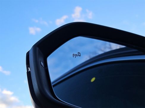 New 2026 Volkswagen Atlas Cross Sport SEL image 18