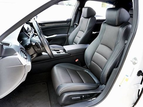 Used 2020 Honda Accord Sport image 14
