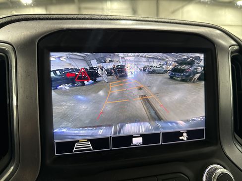 Used 2020 GMC Sierra 1500 SLT w/ SLT Premium Plus Package AWD/4WD image 15