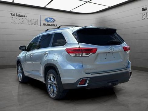 Used 2019 Toyota Highlander Limited Platinum AWD/4WD image 13