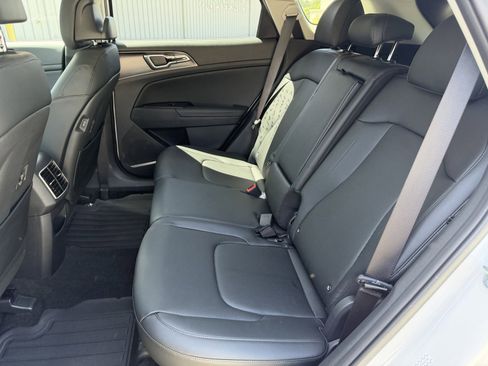 Used 2026 Kia Sportage EX image 11