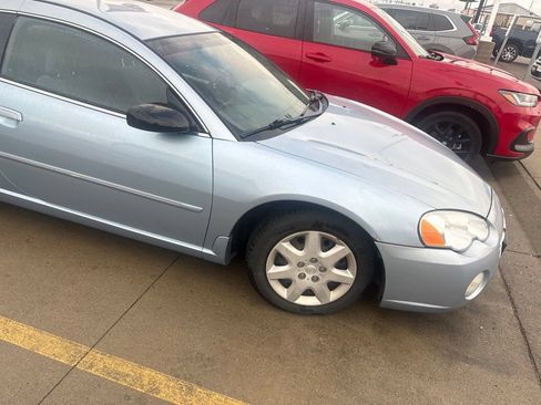 Used 2004 Chrysler Sebring Coupe FWD image 13