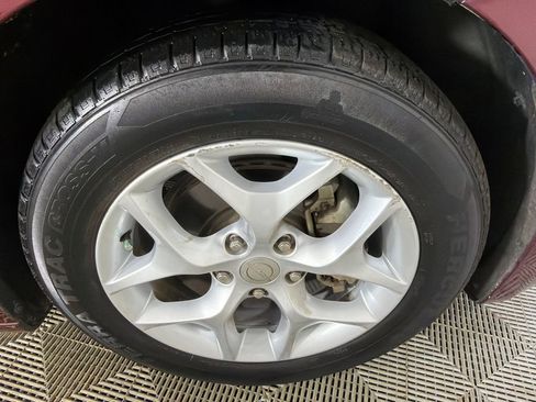 Used 2018 Chrysler Pacifica Touring Plus w/ Tire & Wheel Group image 12