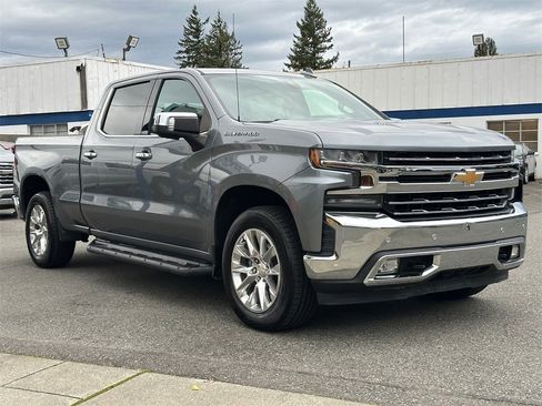 Used 2019 Chevrolet Silverado 1500 LTZ w/ LTZ Premium Package image 4