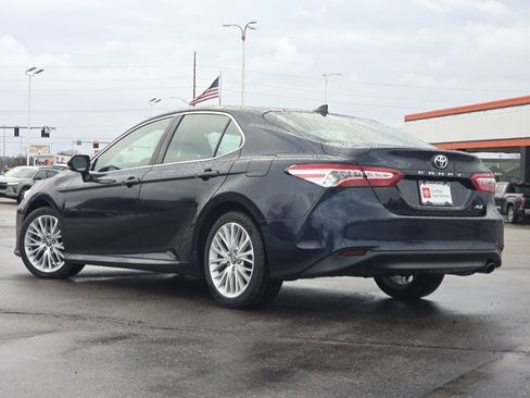 Used 2019 Toyota Camry XLE image 21