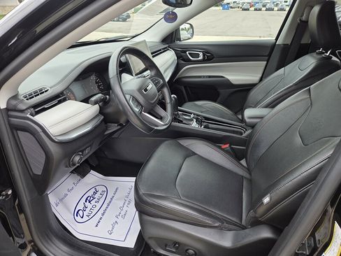 Used 2022 Jeep Compass Limited AWD/4WD image 10