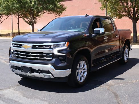 Used 2023 Chevrolet Silverado 1500 LTZ AWD/4WD image 31