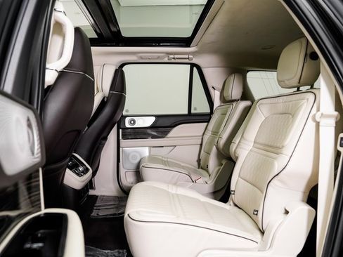 Used 2020 Lincoln Navigator L Black Label image 22