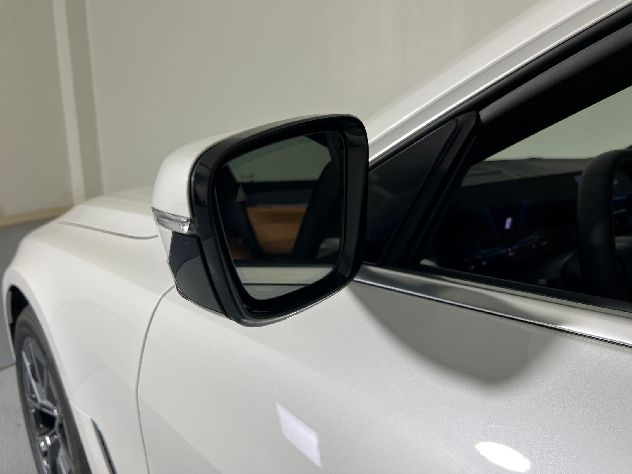 Used 2026 BMW i4 eDrive40 w/ Premium Package RWD image 22