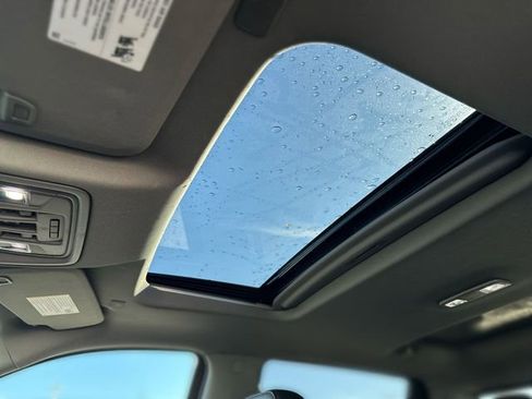 Used 2020 GMC Sierra 1500 SLT w/ SLT Premium Plus Package image 18