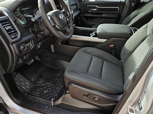 New 2026 RAM 1500 4x4 Crew Cab image 14