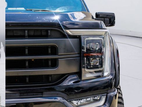 Used 2021 Ford F150 Lariat w/ Equipment Group 502A High AWD/4WD image 6