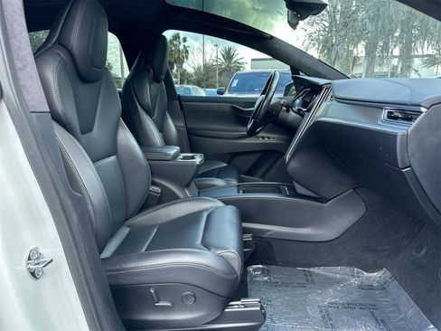 Used 2018 Tesla Model X P100D image 17