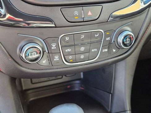 Used 2023 Chevrolet Equinox RS w/ RS Leather Package FWD image 22