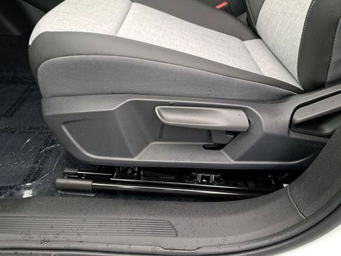 New 2026 Volkswagen ID.4 Pro image 33