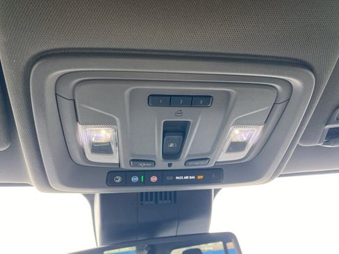 Used 2022 GMC Sierra 1500 SLT w/ SLT Premium Plus Package image 38