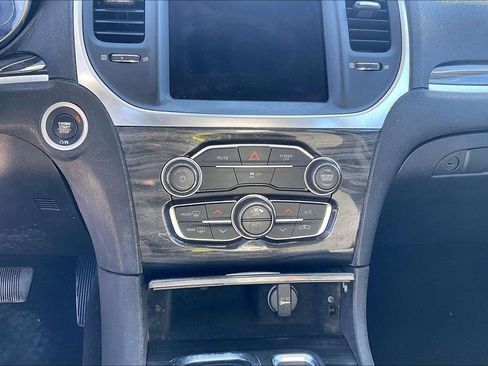 Used 2019 Chrysler 300 Touring w/ Sport Appearance Package image 27
