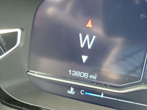 Used 2024 GMC Yukon Denali Ultimate image 14