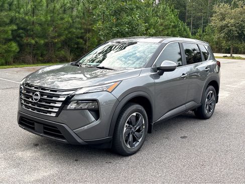 New 2026 Nissan Rogue SV image 3