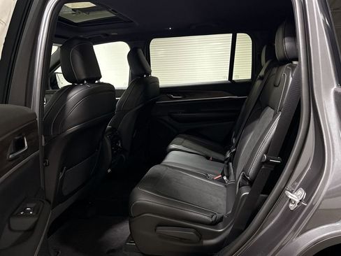 New 2026 Jeep Grand Cherokee L 4WD image 24