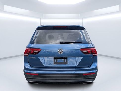 Used 2018 Volkswagen Tiguan S FWD image 4