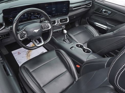 Used 2025 Ford Mustang Premium RWD image 40