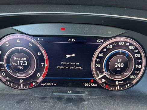 Used 2019 Volkswagen Tiguan SE image 13