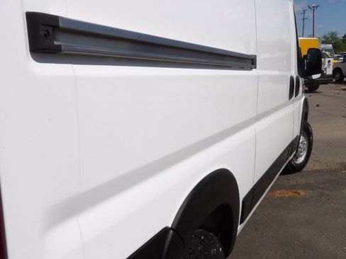 Used 2021 RAM ProMaster 2500 image 13