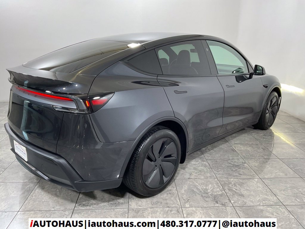 Used 2026 Tesla Model Y Long Range RWD image 7