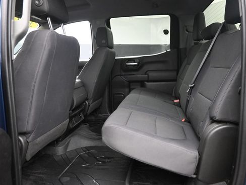 Used 2019 Chevrolet Silverado 1500 Custom Trail Boss w/ Custom Convenience Package AWD/4WD image 12