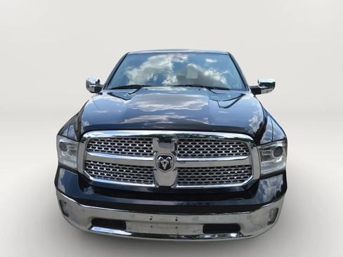Used 2015 RAM 1500 Laramie w/ Convenience Group AWD/4WD image 2