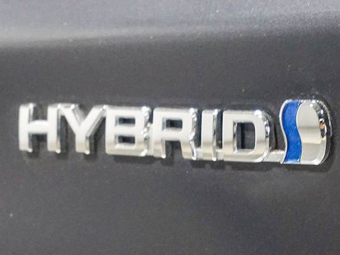 Used 2013 Toyota Prius Three image 29