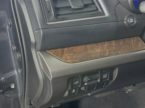 Used 2016 Subaru Outback 3.6R Limited AWD/4WD image 8