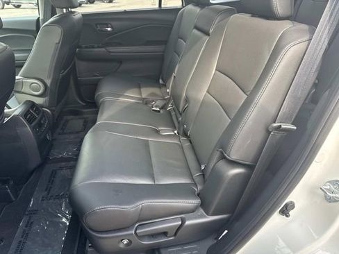 Used 2021 Honda Pilot Black Edition image 15