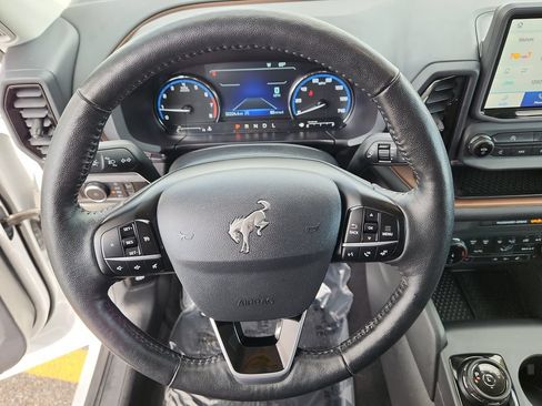 Used 2023 Ford Bronco Sport Outer Banks AWD/4WD image 17